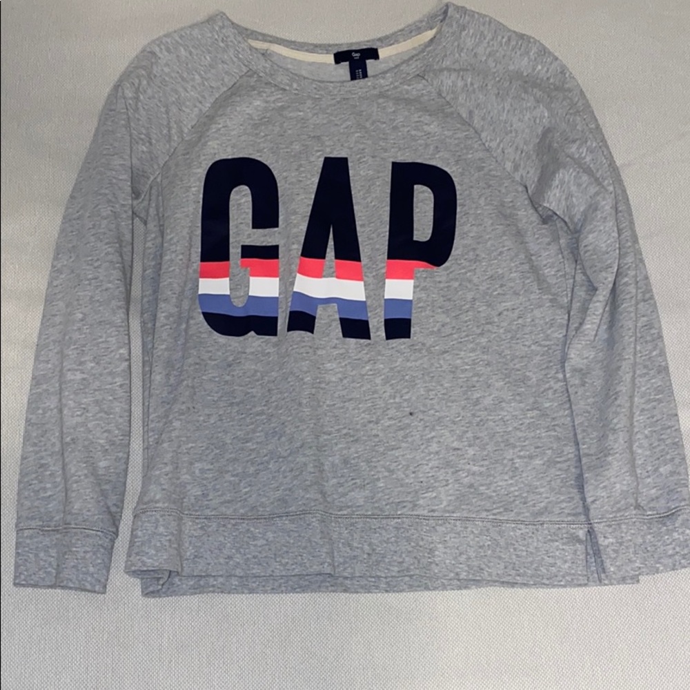 GAP crew neck sweatshirt
